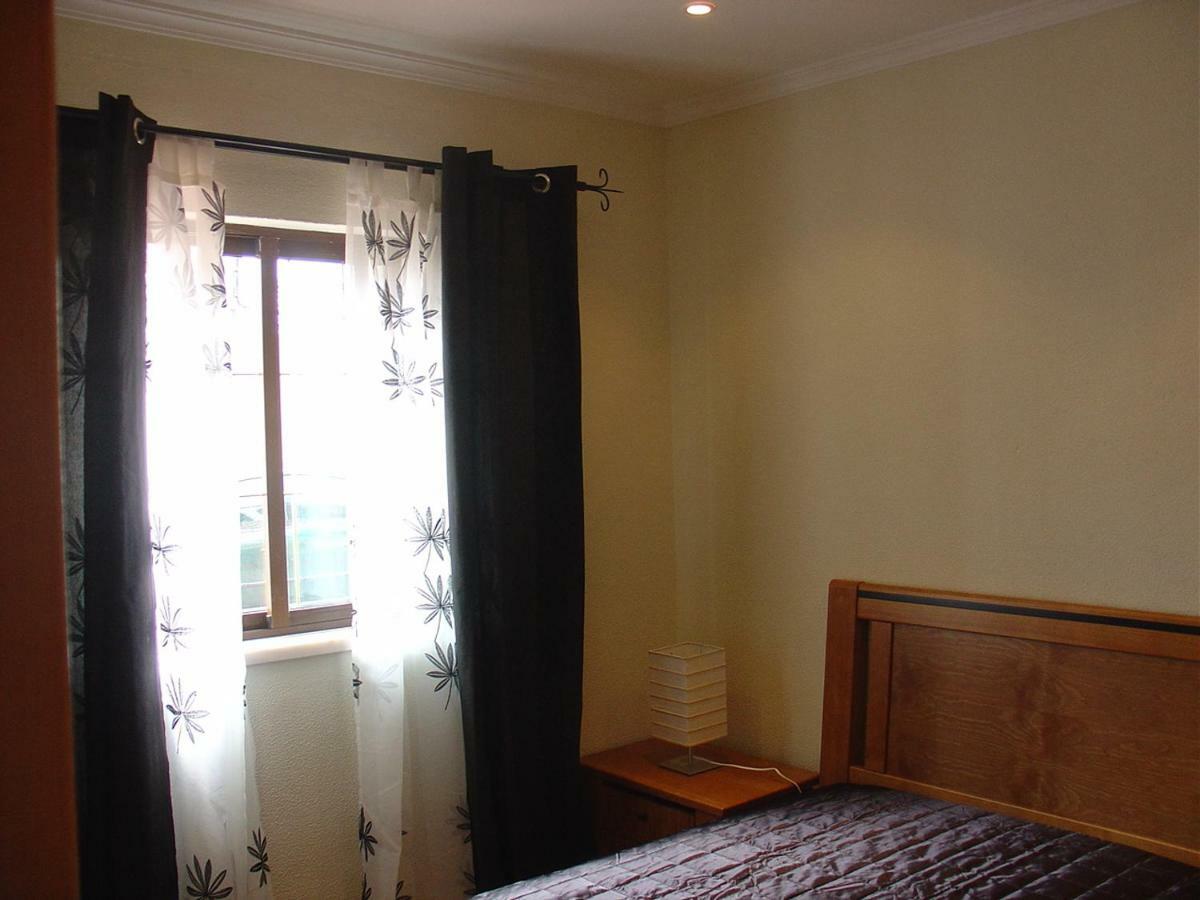 Apartamento Sol E Mar Монте Гордо Екстериор снимка
